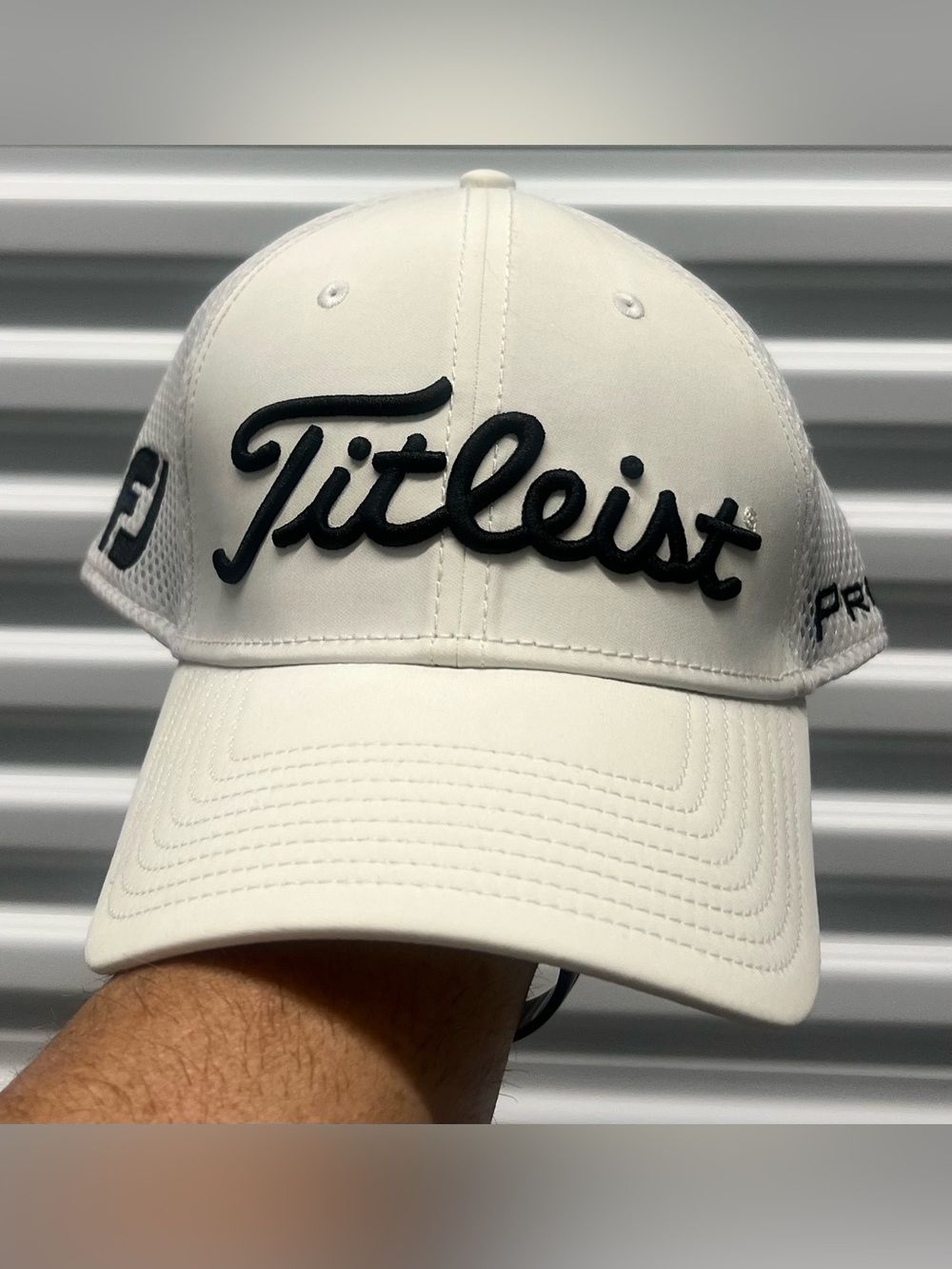 Titleist Pro V1 FJ by New Era White Black Red Stretch Flex Fit Golf Hat-Large/XL
